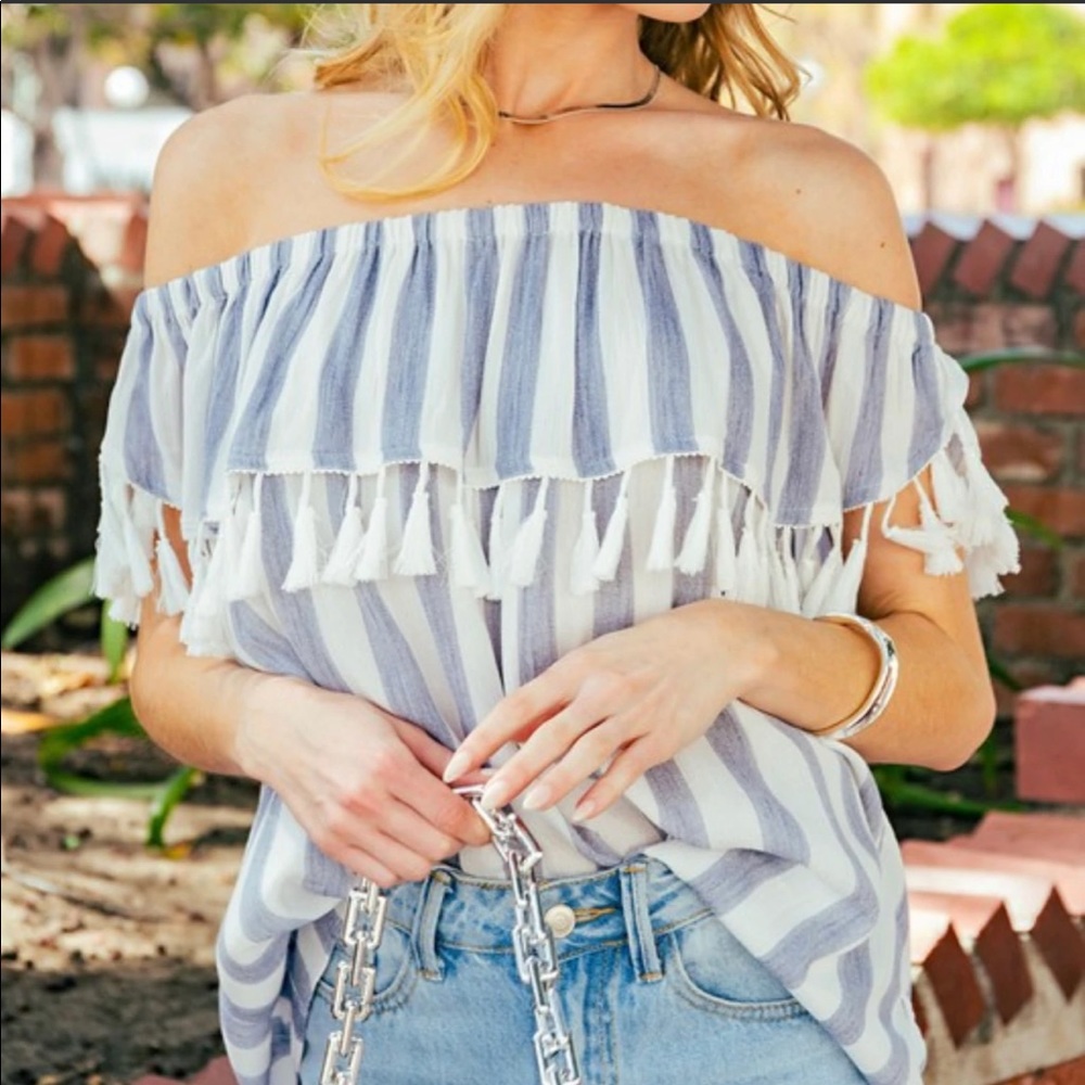 Off the shoulder tassel tank